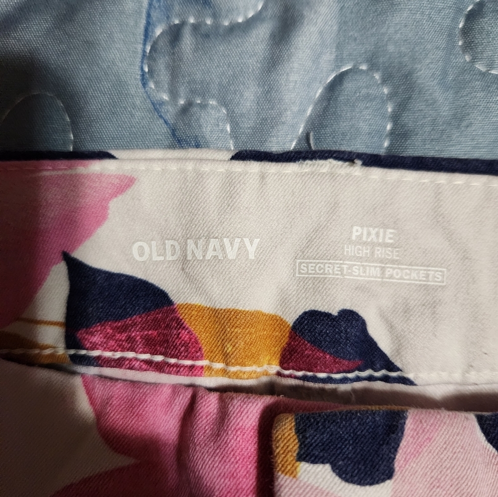 Womens old navy floral jean - Picture 3 of 10